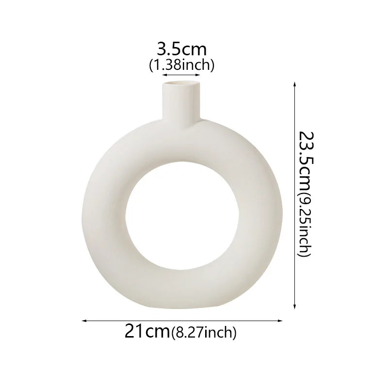 Minimalist Circular Vase – White or Black